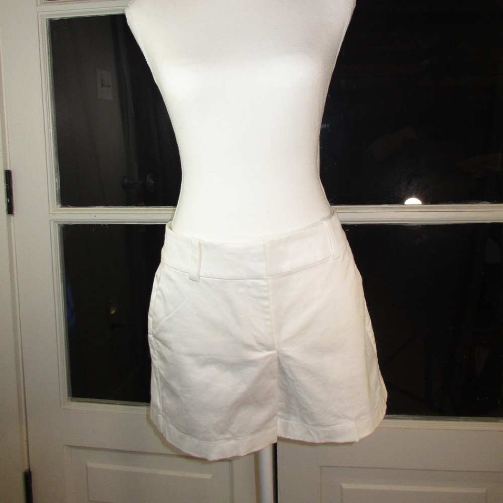Women's White Shorts Ann Taylor New unworn with tags